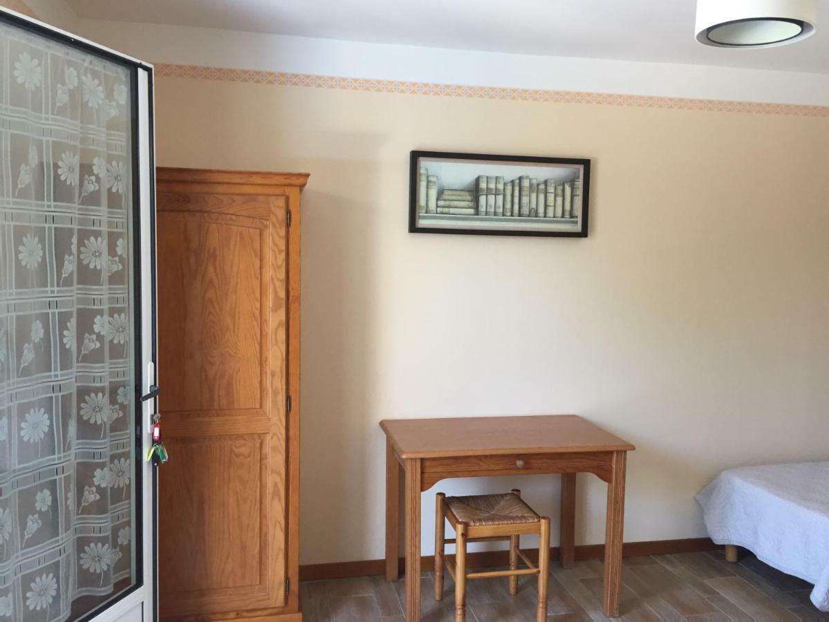 Hotel La Cavalerie Saint-Jean-le-Thomas Zewnętrze zdjęcie